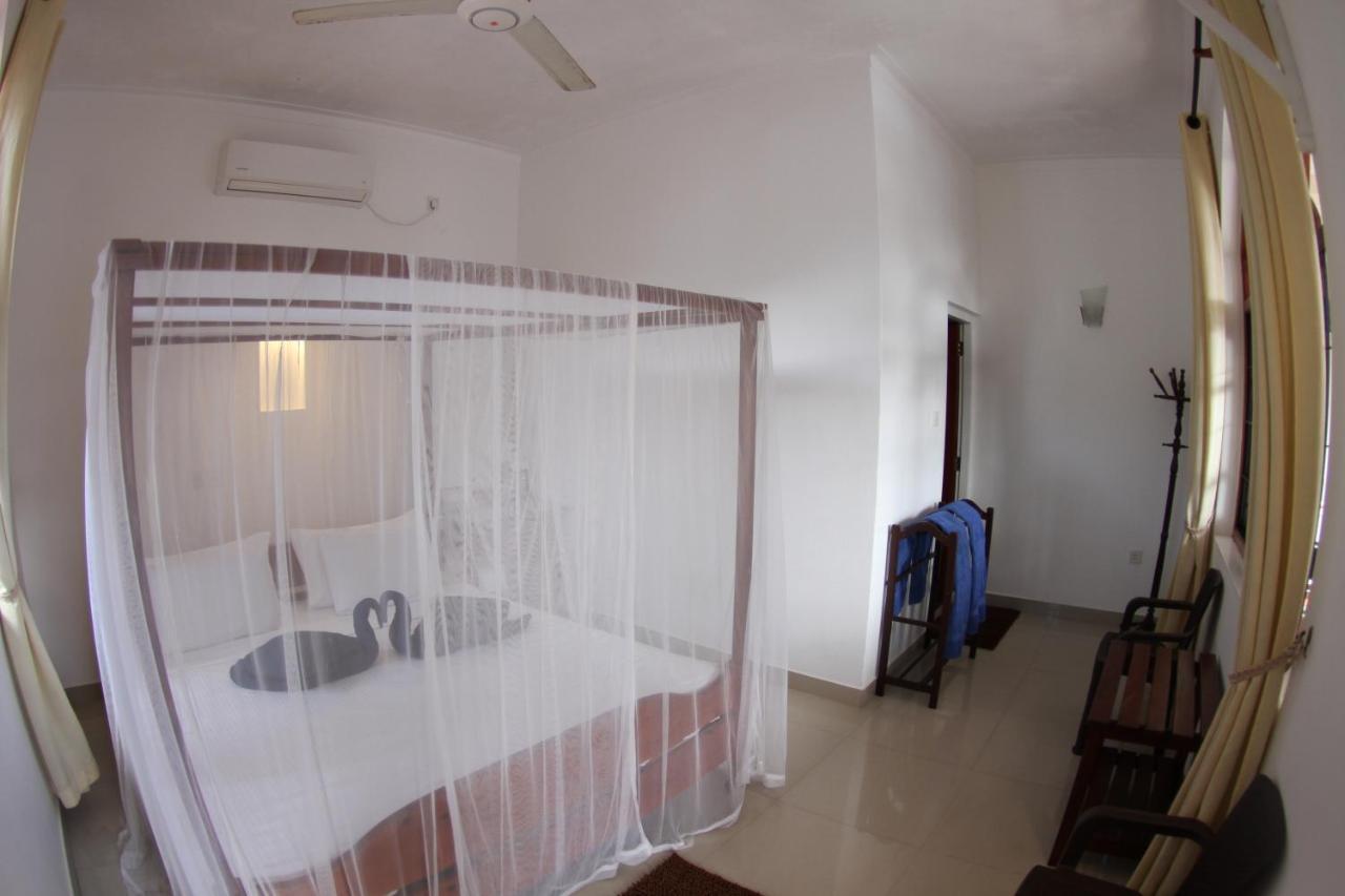 Angel Inn Guest House Negombo Ngoại thất bức ảnh